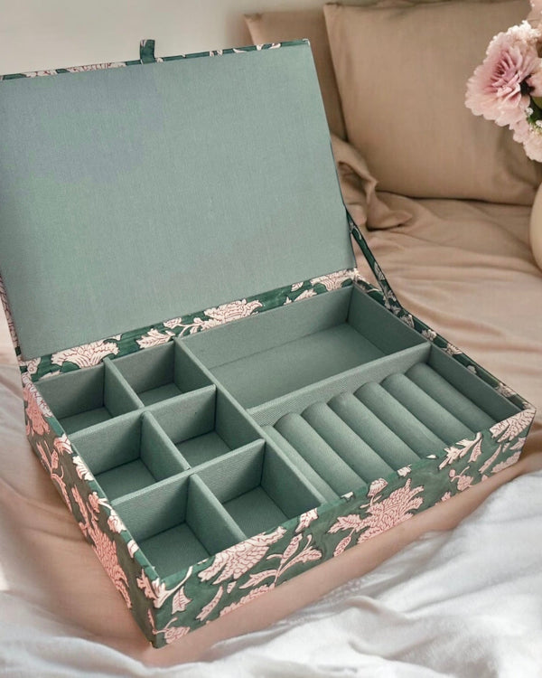 Alpine Jewelry Case