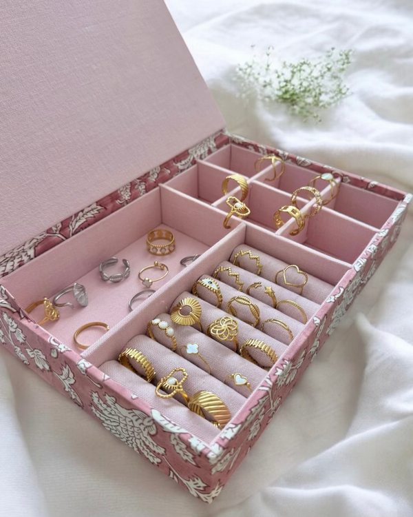 Blush Jewelry Case