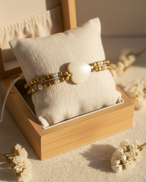 Mother of Pearl Heart Bracelet