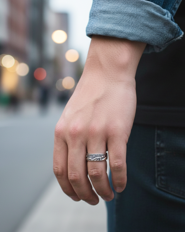 Wavy Ring Men