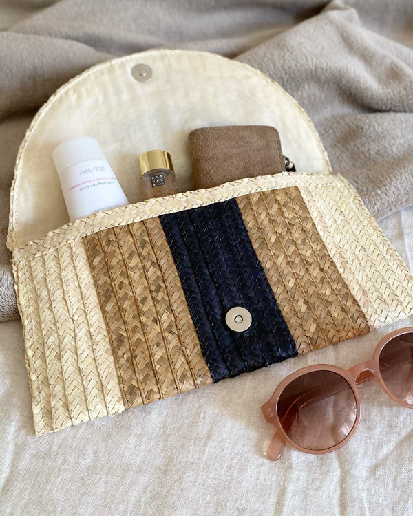 Geometric Straw Clutch