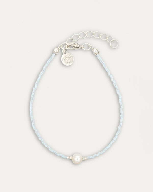 Simply Delicate – Soft Blue & Pearl