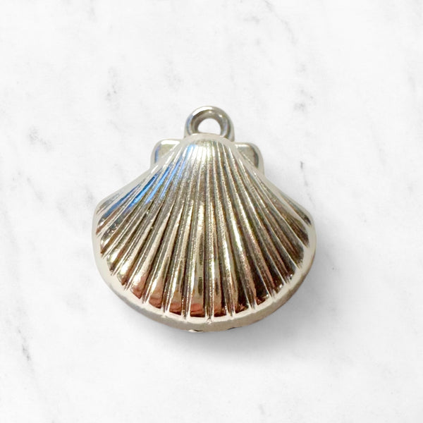 "Charm Shell Silver STC"