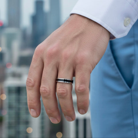 Fine Line Black/Silver Ring