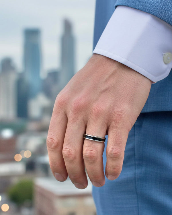 Fine Line Black/Silver Ring