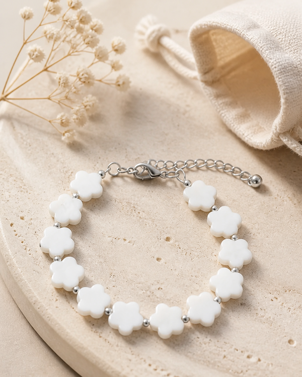 Clover White Pearls