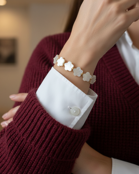 Clover White Pearls
