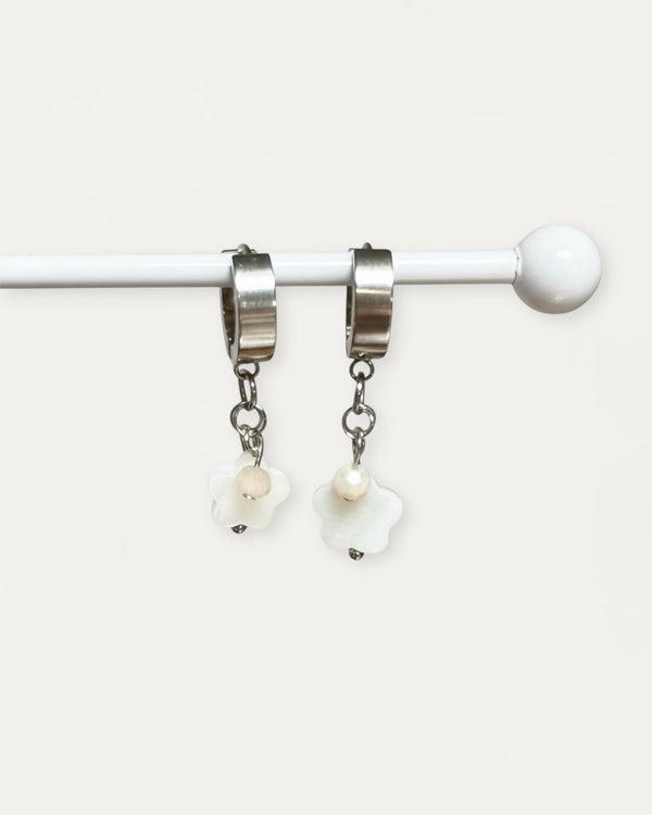 Nacar Bloom Earrings