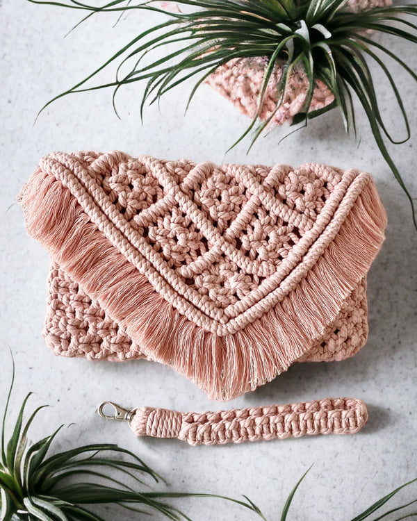 Rhombus Macrame Clutch