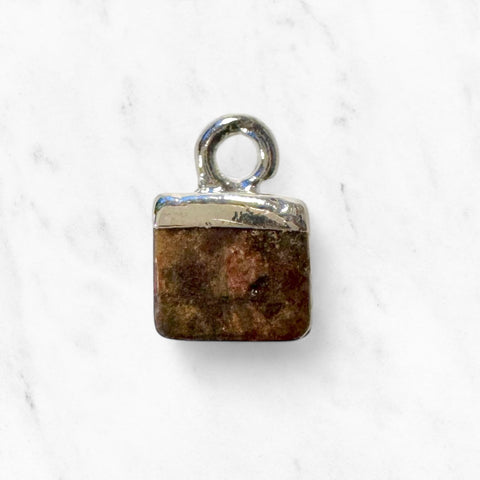 "Topaz Brown Silver STC"