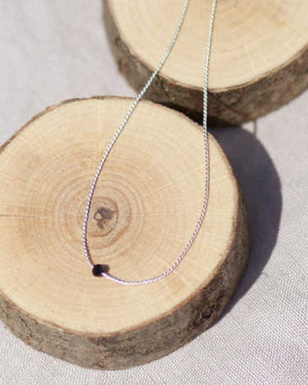 Minimal Point Necklace - Silver